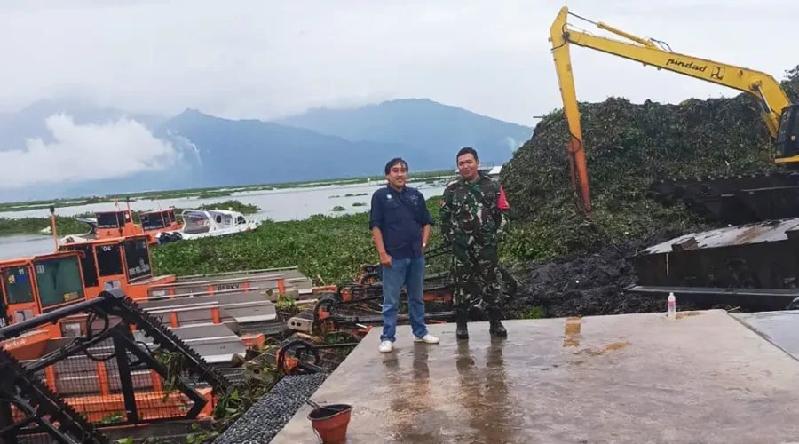 Arpilog Tangani Pengiriman Excavator Amphibi Milik PT Pindad 