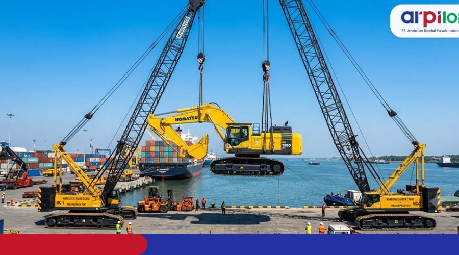 Taklukkan Medan Ekstrem Arpilog Berhasil Pindahkan Empat Unit Excavator PC 1250 Menggunakan Manuver Tandem Crane  